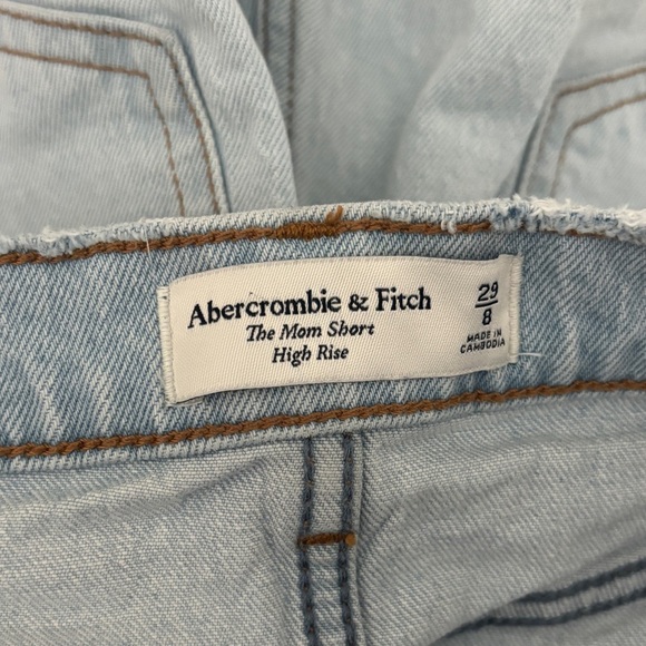 Abercrombie & Fitch The Mom High Rise Frayed Hem Denim Jean Short Size 29/8 - Picture 5 of 6